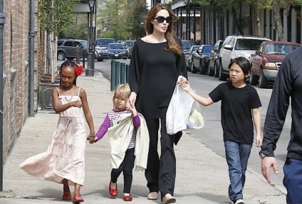Copii Angelina Jolie - nativ și adoptat