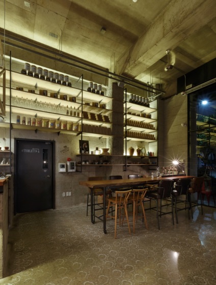 Proiectați un design de cafenea în pereți de sticlă din Coreea și o mulțime de lumină
