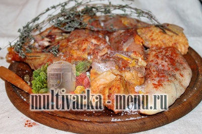 Домашня курка тушкована з овочами, як приготувати домашню курку, другі страви