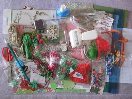 Casa mică cu capră în tehnica scrapbooking-ului cu mâinile sale