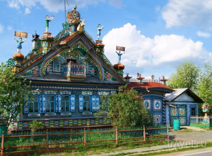 Будинок коваля Кирилова казковий терем на Уралі