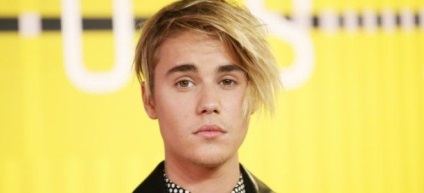 Justin bieber sa dus să se odihnească pe o insulă privată după o luptă într-un club de noapte