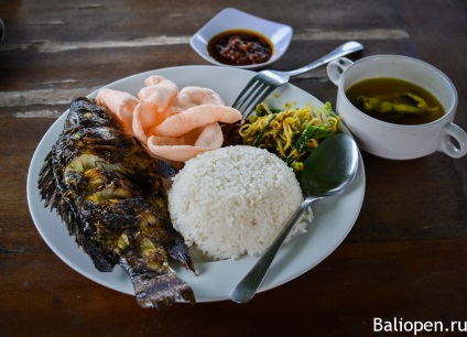 Mănâncă pe Bali