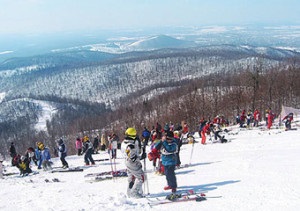 ГЛК «Аджігардак» траси, ціни, житло