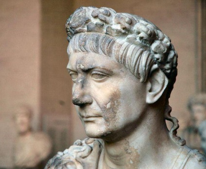 Traianus császár rövid életrajzot, érdekes tények, fotók
