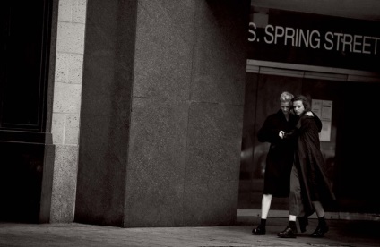 Ірина шейк, кейт мосс, лара стоун та інші моделі в фотоісторії Пітера Ліндберга, новий час