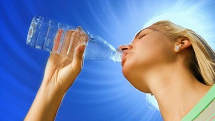 Cum să eliminați rapid apa din corp