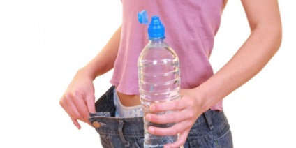 Cum să eliminați rapid apa din corp