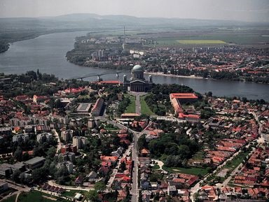 Як дістатися до міста печ в Угорщині, і що там подивитися