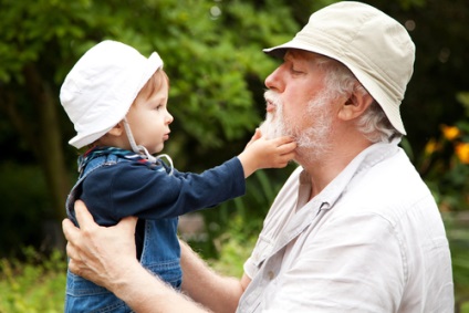Які типи бабусь і дідусів бувають і як знайти з ними спільну мову