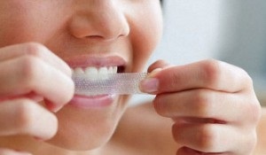 Як відбілити зуби в домашніх умовах без шкоди емалі найкращі способи