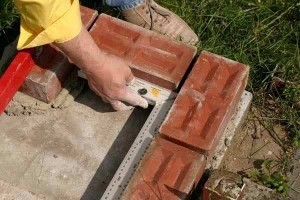 Cum de a construi un brazier de cărămizi cu propriile mâini