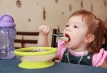 Cum să gătești corect mâncarea pentru un copil