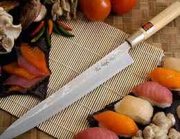 Cum de a ascuți corect un cuțit japonez pentru sushi