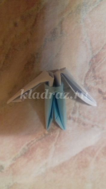 Hogyan készítsünk egy hópehely ki a papírt a technika moduláris origami lépésről lépésre fotókkal