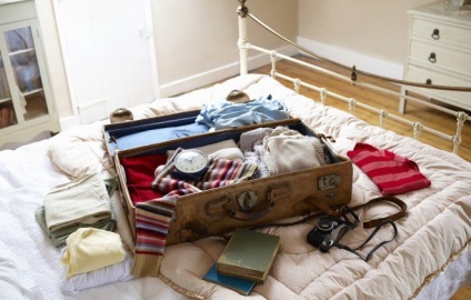 Як зібрати валізу, щоб все помістилося в ділову поїздку, в табір дівчинці, на відпочинок, фото і