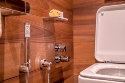 Hogyan kell telepíteni higiénikus zuhanyzó a fürdőszobában vagy a WC-