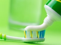 Hogyan válasszuk ki a megfelelő fogkrém és ecset