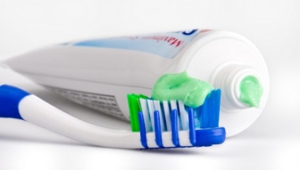 Як вибрати зубну пасту і щітку рекомендації стоматолога
