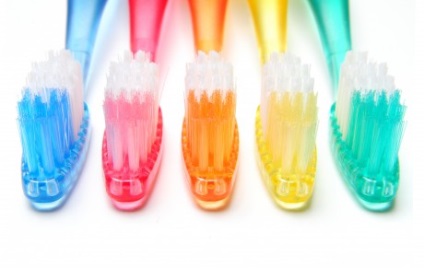Як вибрати зубну пасту і щітку рекомендації стоматолога