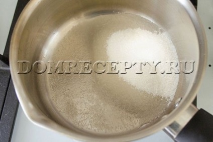 Карамельний хлібний пудинг - рецепт з фото