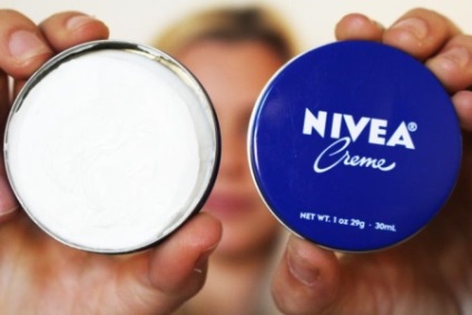 Крем nivea у синій банку універсальний склад для особи і відгуки косметологів