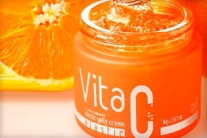 Krém C-vitamin arc teszi áttekintést Venus, Luminet és magyal Lady (vélemény) (krém) Krém C-vitamin arc teszi áttekintést Venus, Luminet és magyal Lady (vélemény)