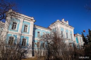 O mare universitate din Tyumen va fi închisă de dragul pământului din lichidarea unei instituții de învățământ, investitorii vor câștiga 