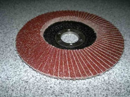 Пелюсткові диск для болгарки шліфувальний для дерева і металу