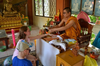 East Magic - Thai rituális megtisztulás a karma és szerencsét hoz - utak Pattaya