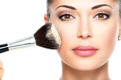 Make-up világos árnyalatú 10 fontos szabályt