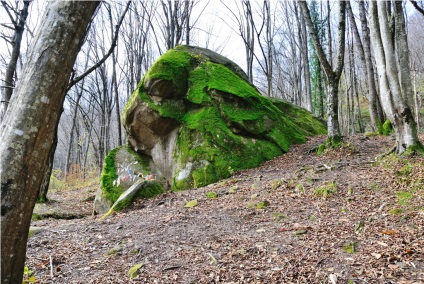 Mammadovo canion-dolmen - vindecător