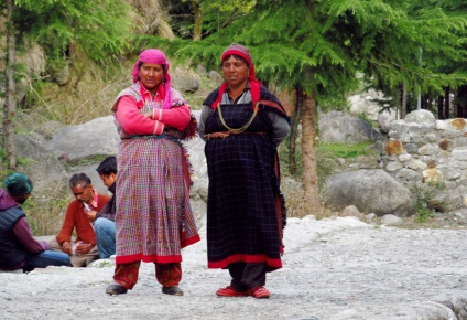 Manali este o stațiune montană în mijlocul Himalaya