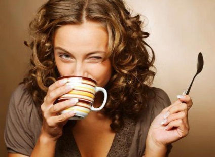 Fie că este posibil să beți cafea la scăderea în greutate, învățăm