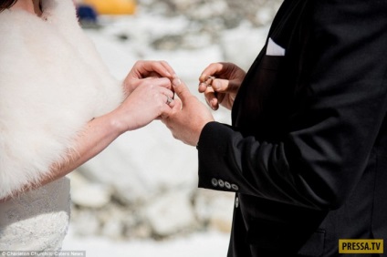 Незабутнє одруження на Евересті (16 фото)