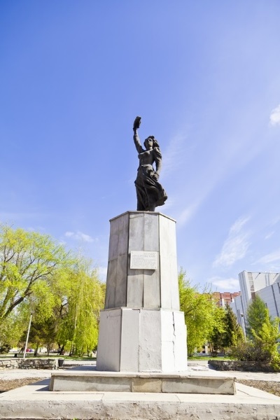 Monumentul Natasha Argentovskaya, Piața Trinity, patrimoniul cultural al orașului