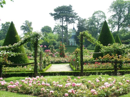 Park bagatel - celebrul rozariu francez