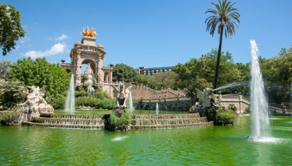 Parcul oaza de cetate din centrul Barcelonei - ghidul barcelona tm