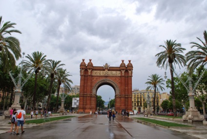 Parcul oaza de cetate din centrul Barcelonei - ghidul barcelona tm