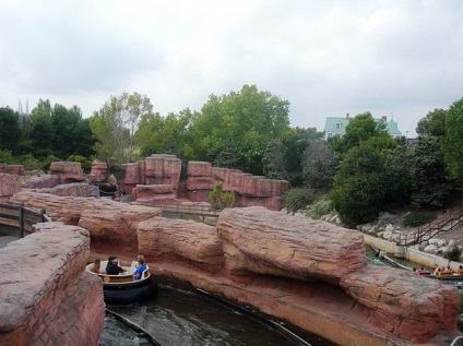 Parcul port aventura în spania lume de divertisment pentru întreaga familie