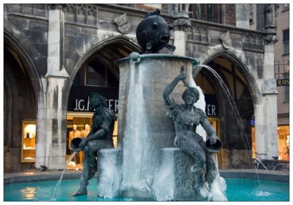 Marienplatz în München