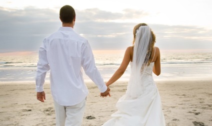 De ce nu poți să faci o nuntă într-un an sărut (să te căsătorești și să te căsătorești)