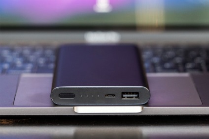 O selecție de baterii 3-în-1 care vor încărca iPhone-ul, iPad-ul și chiar macbook-ul