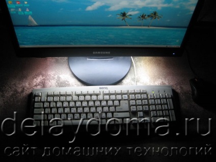 Calculator cu tastatură din spate