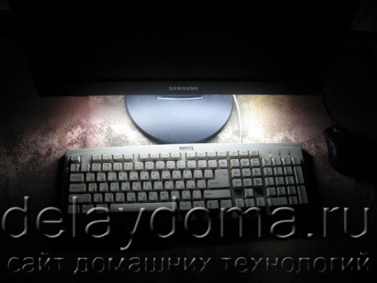 Calculator cu tastatură din spate