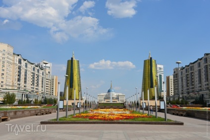 По той бік від вежі чупа-чупс