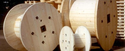 Fabricarea de butoaie de cablu din lemn