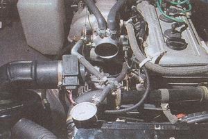 Verificarea presiunii combustibilului în sistemul de putere al motorului zmz 406 pe autovehiculul Volga gas 31105