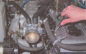 Перевірка тиску палива в системі живлення двигуна змз 406 на автомобілі волга газ 31105
