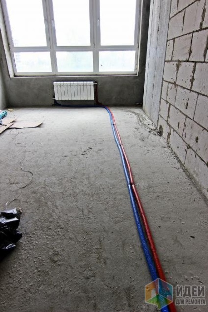 Szétosztása hőt a lakásban, a kollektor csomópont, Rehau csővezeték megfelelően van felszerelve